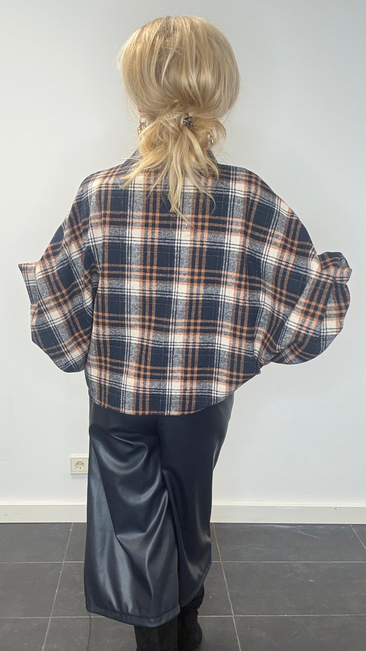 Emma flannel blouse in dark blue/camel plaid