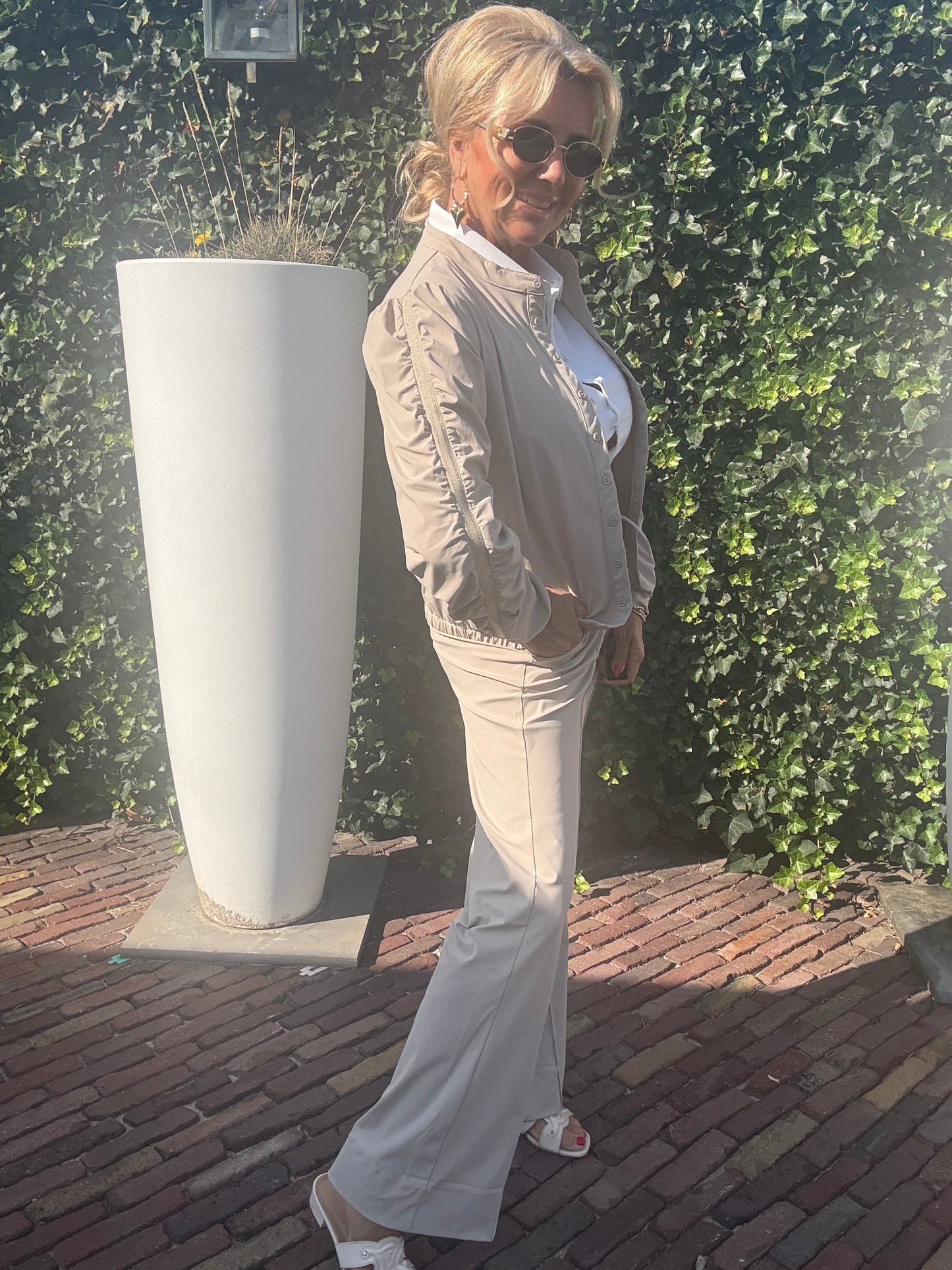 Jacket Triple Nine with gold rib on the sleeves and smoked JA92404 Beige