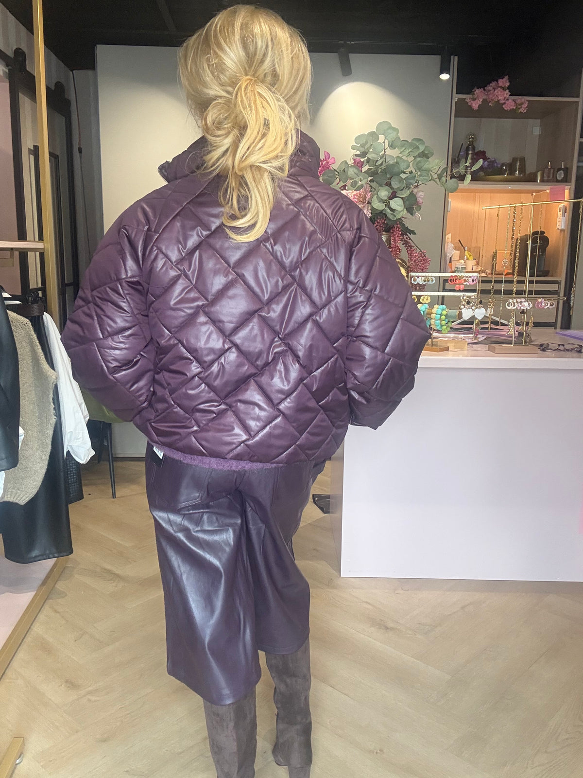 Jas Eva auberginepolstret