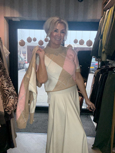 Knitwear Truitje college Camel