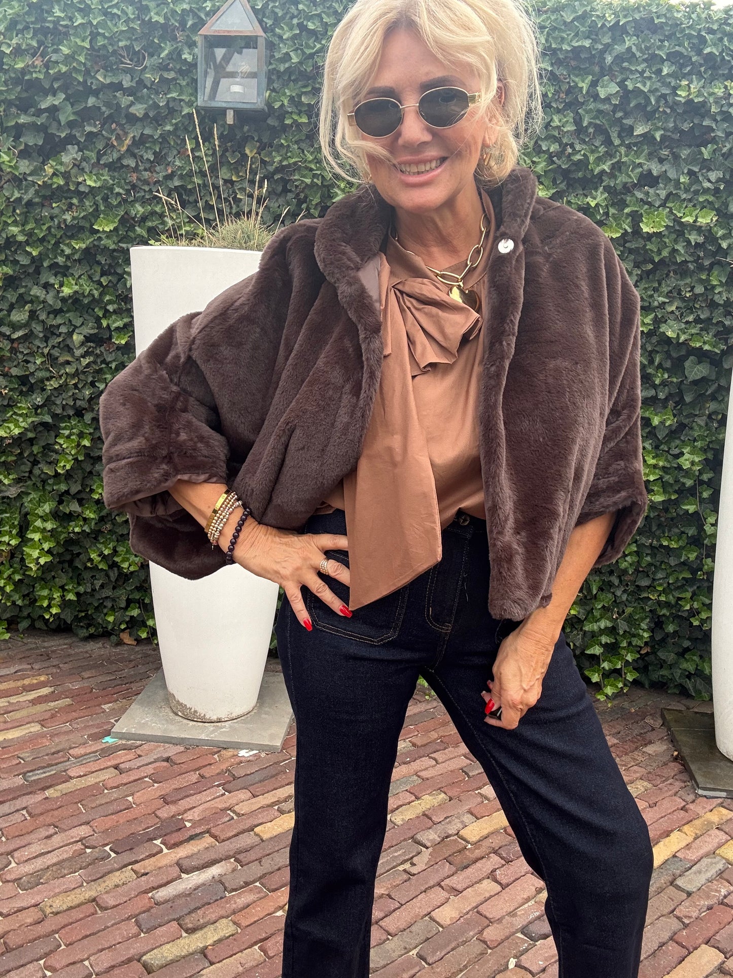 Faux Furr Cape Chocolade Bruin 🍫