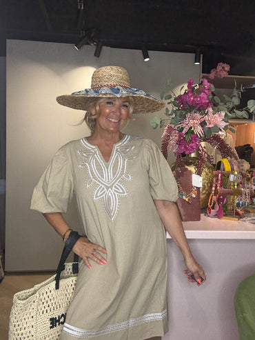 🌸 Jurk “Côte d’Amour” – Beige 🌸