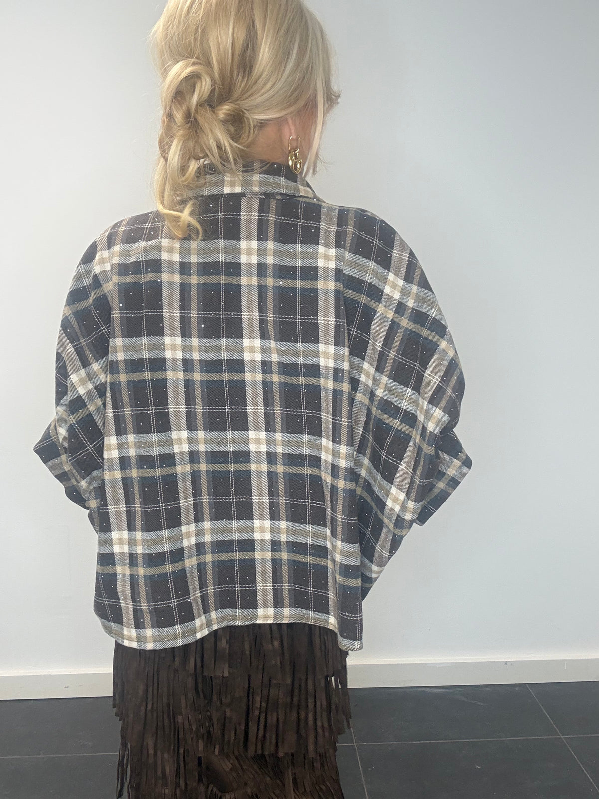 Blus Emma brunrutig med strass överallt ✨