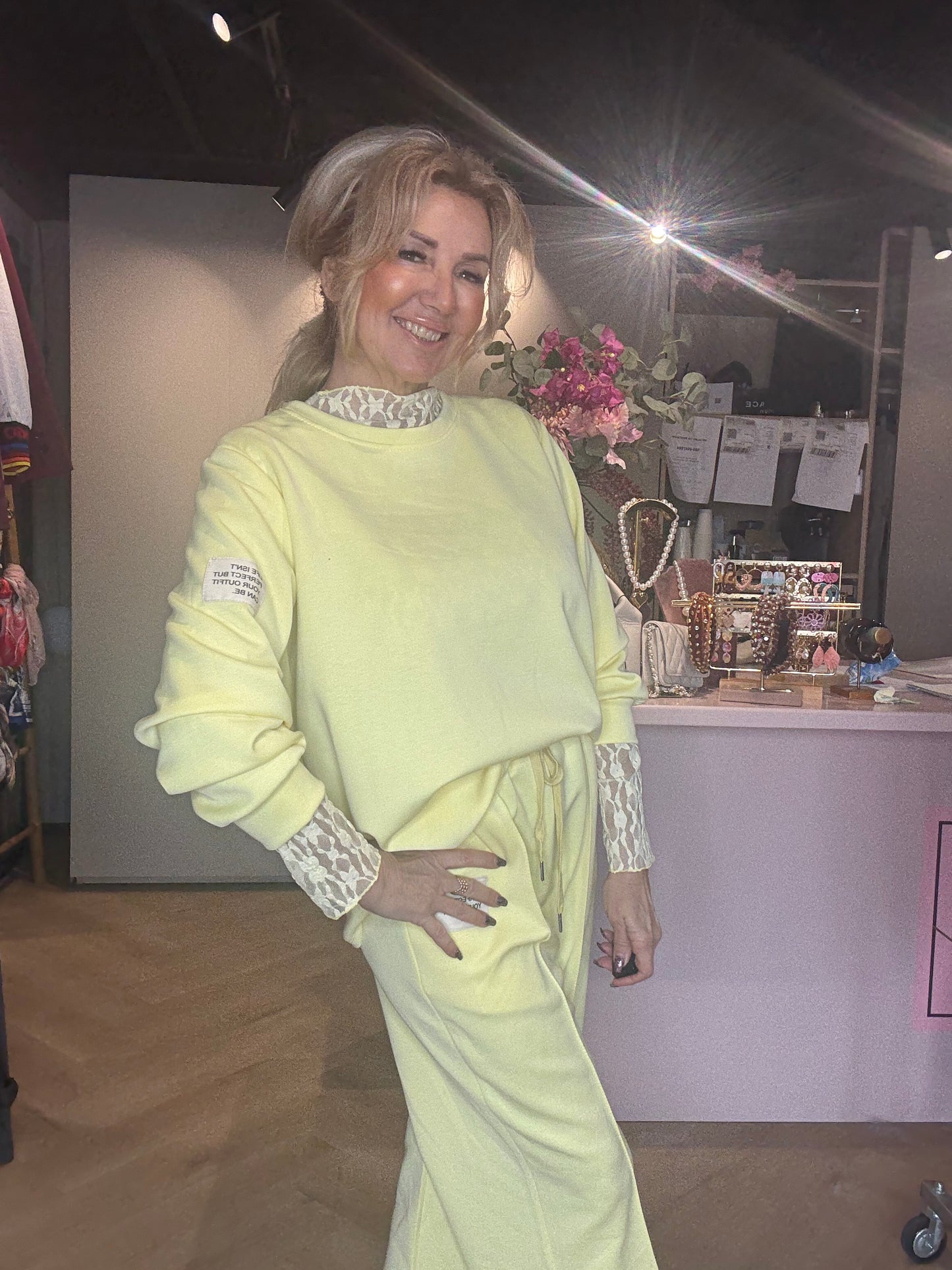 2 Delig Comfy Pak Geel 💛