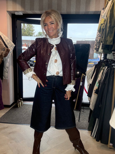 Jasje Burgundy Panther