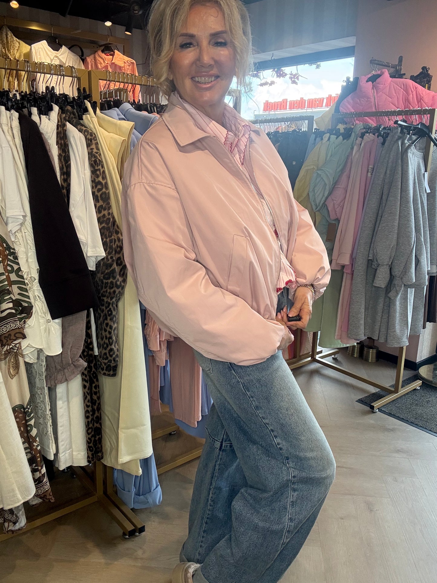 Jakke Poederrose NY BOMBER