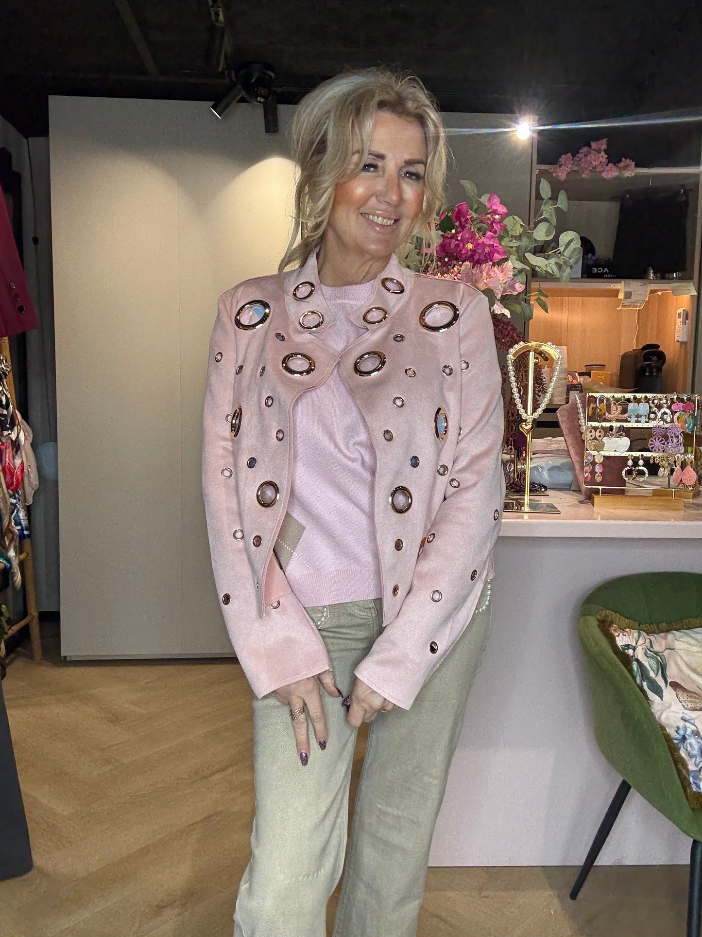 Marynarka z zamszu jasnoróżowa