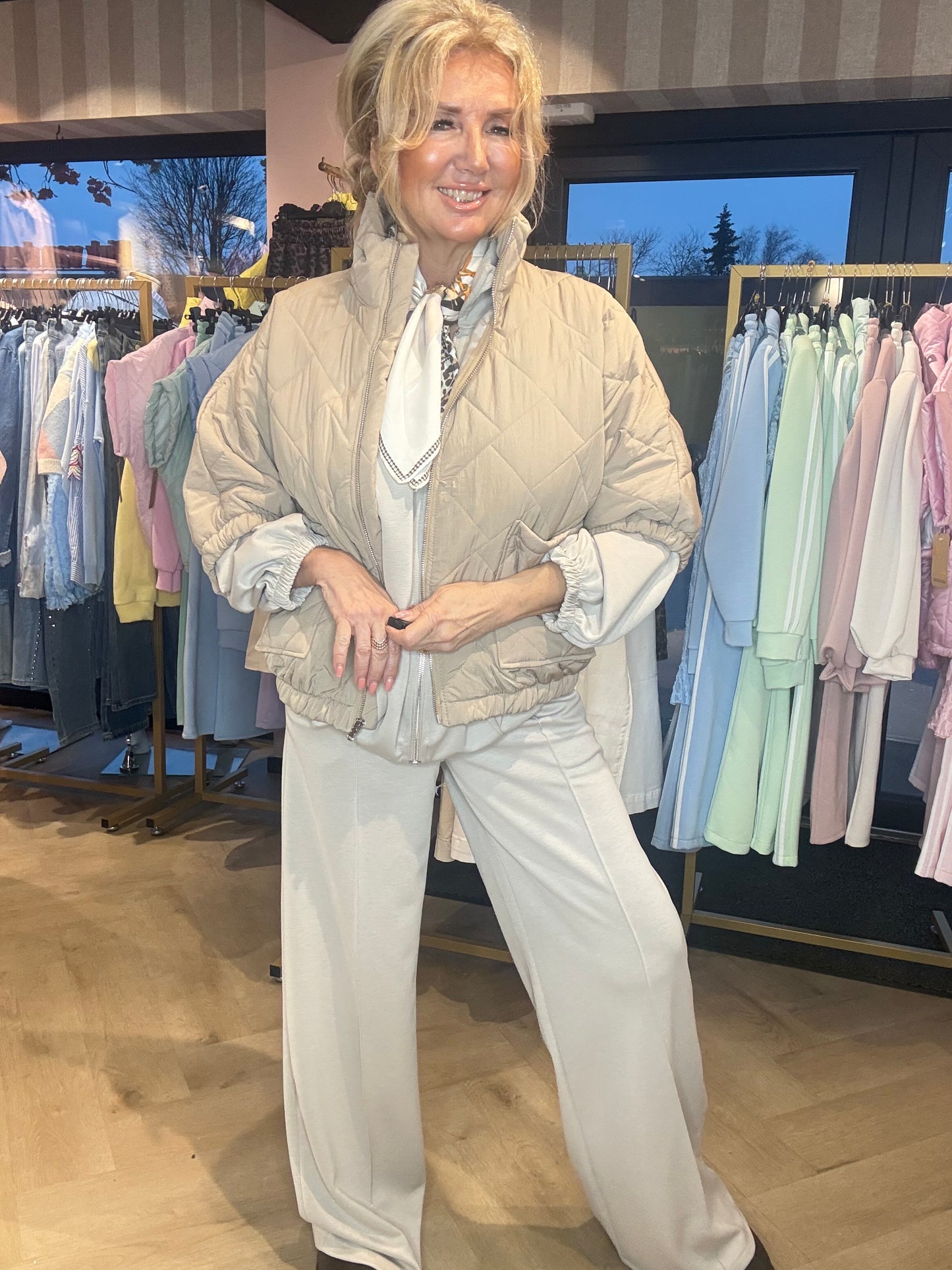 Bodywarmer 3 kwart taupe