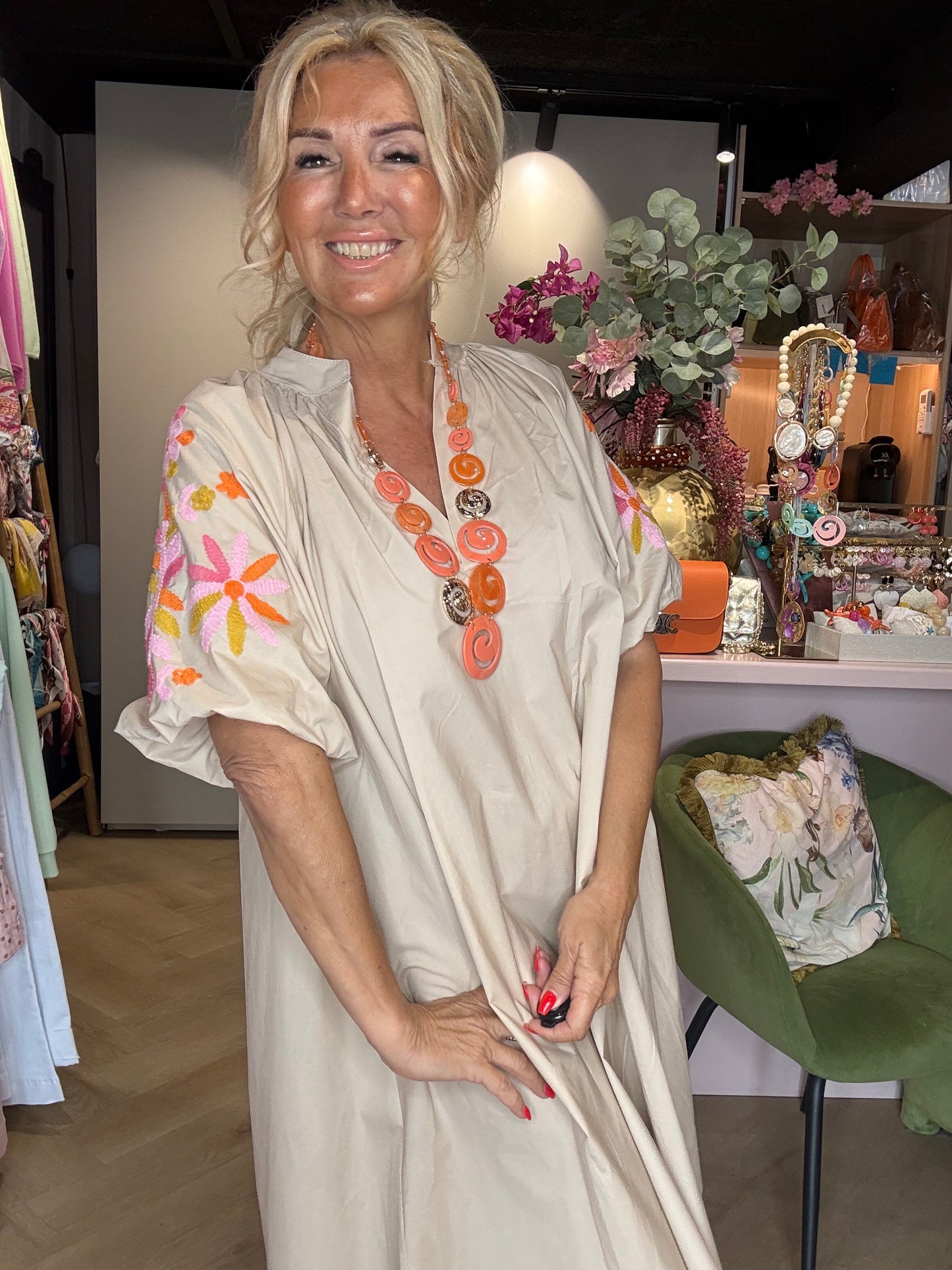 Robe Beige Fleurie