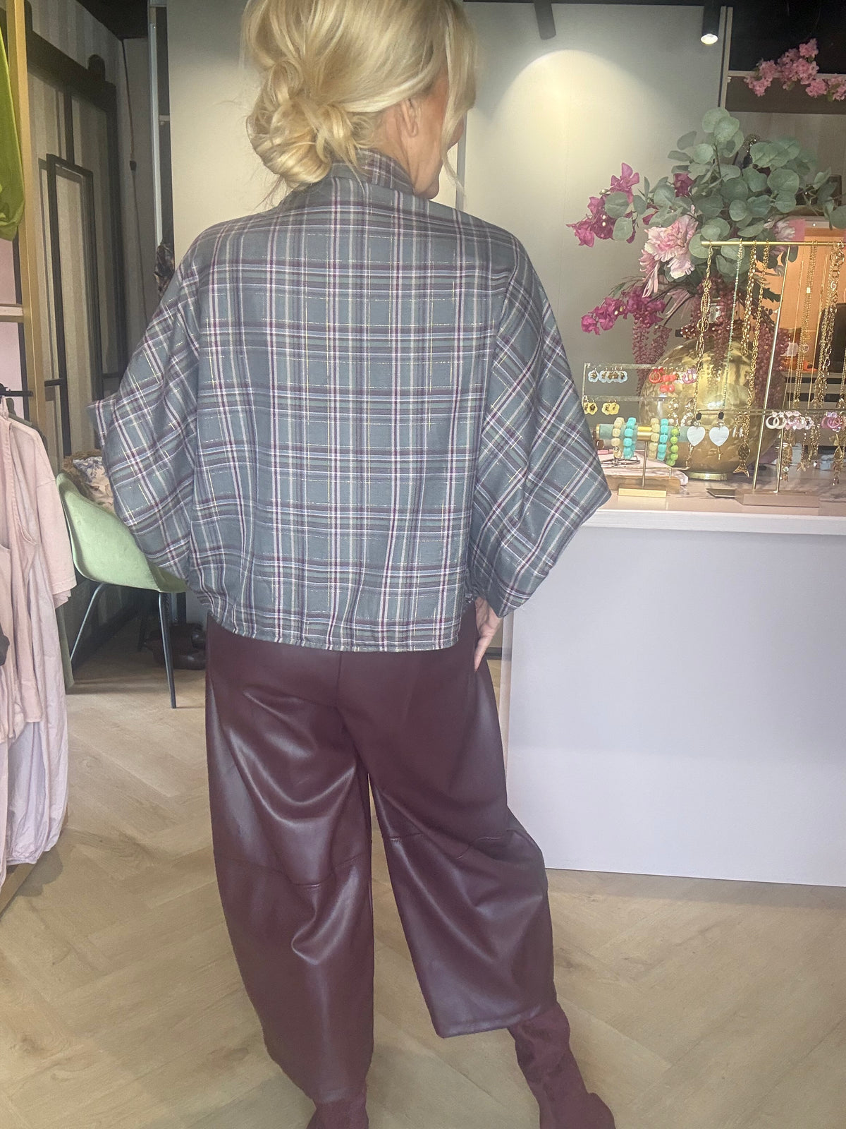 Bluse Emma grå taupe/bordeaux