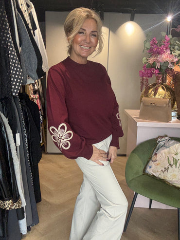 Triple Nine Truitje Flower Burgundy