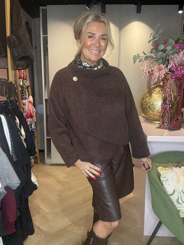 Jasje Bruin Kort Model