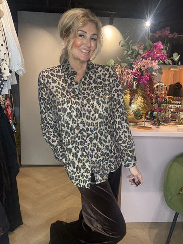 Panther Blouse New ✨✨