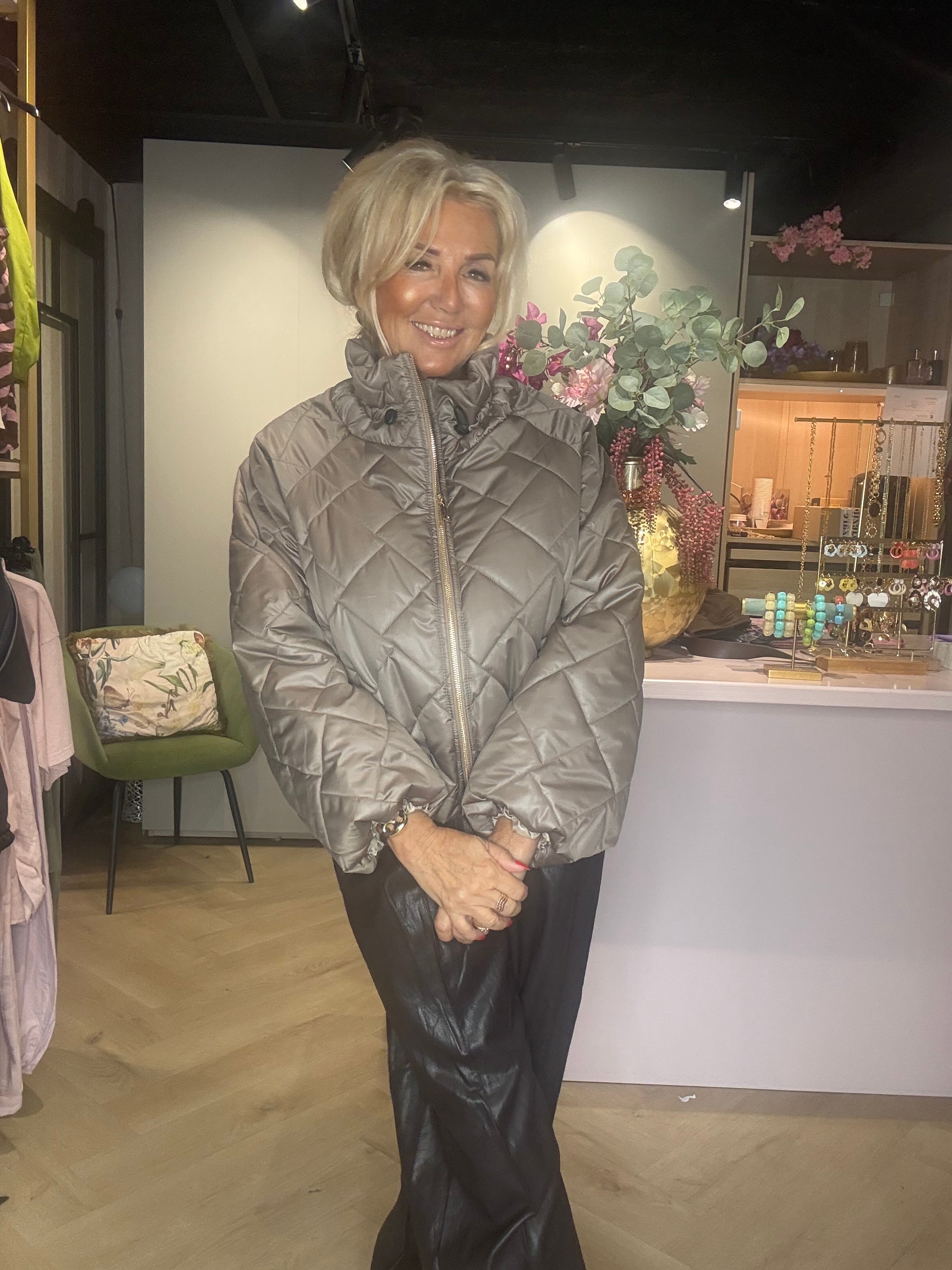 Vatteret jakke Eva Taupe