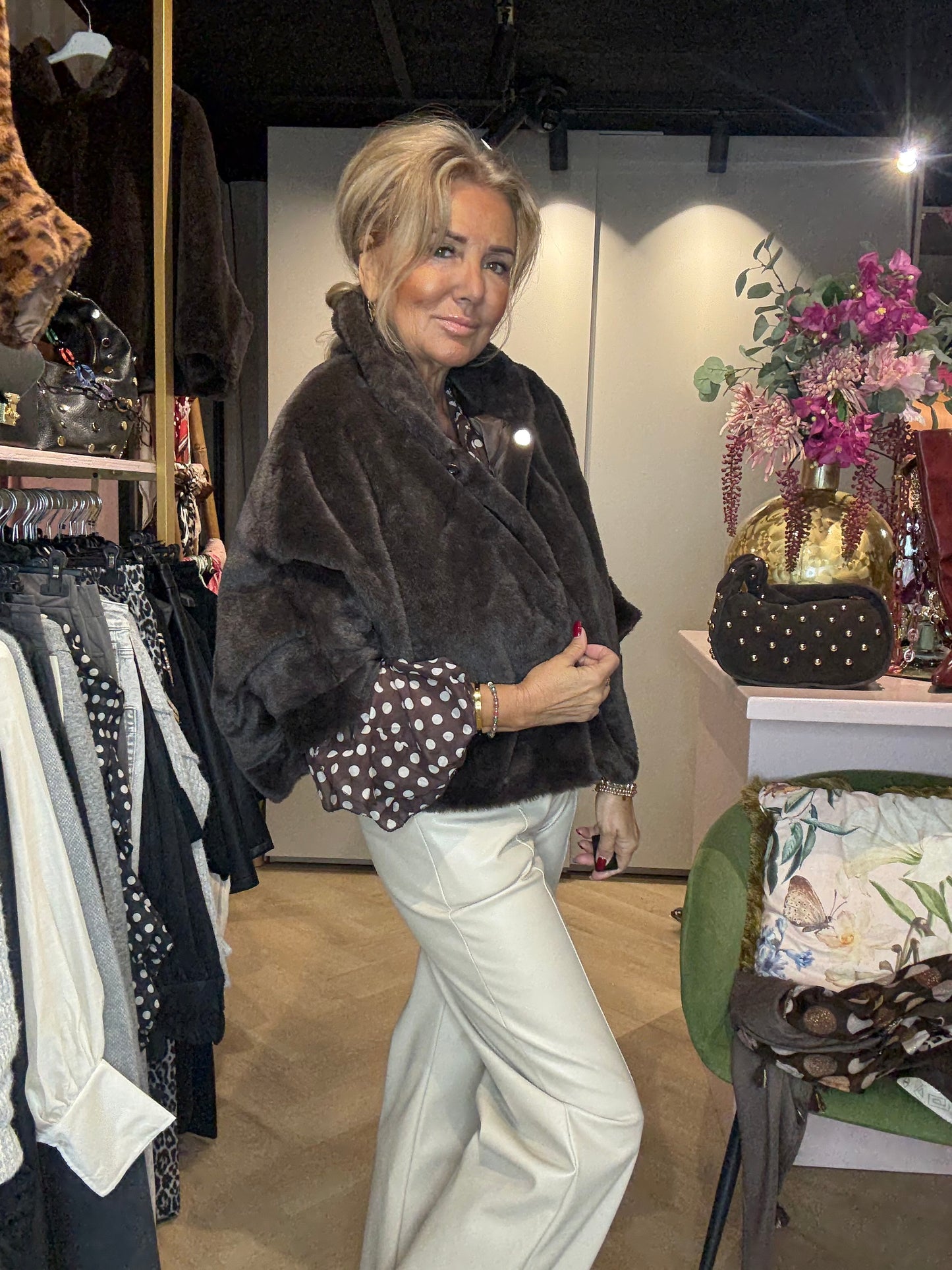 Polkadot Bruin Roes