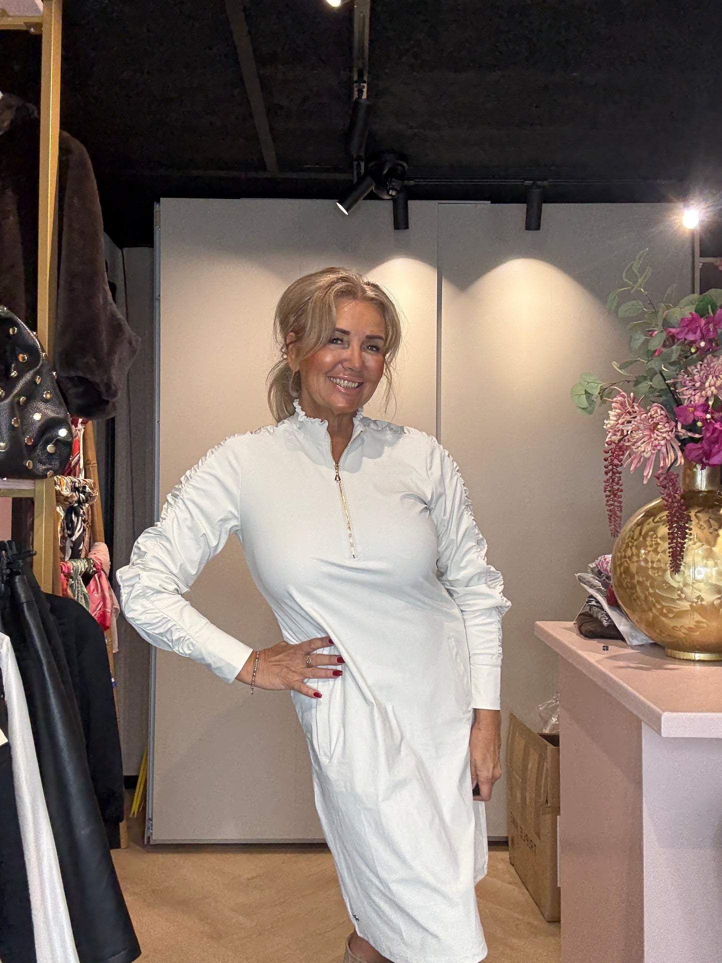 Triple Nine Jurk JK51815 Long Sleeves Smoked Shoulder - Kit