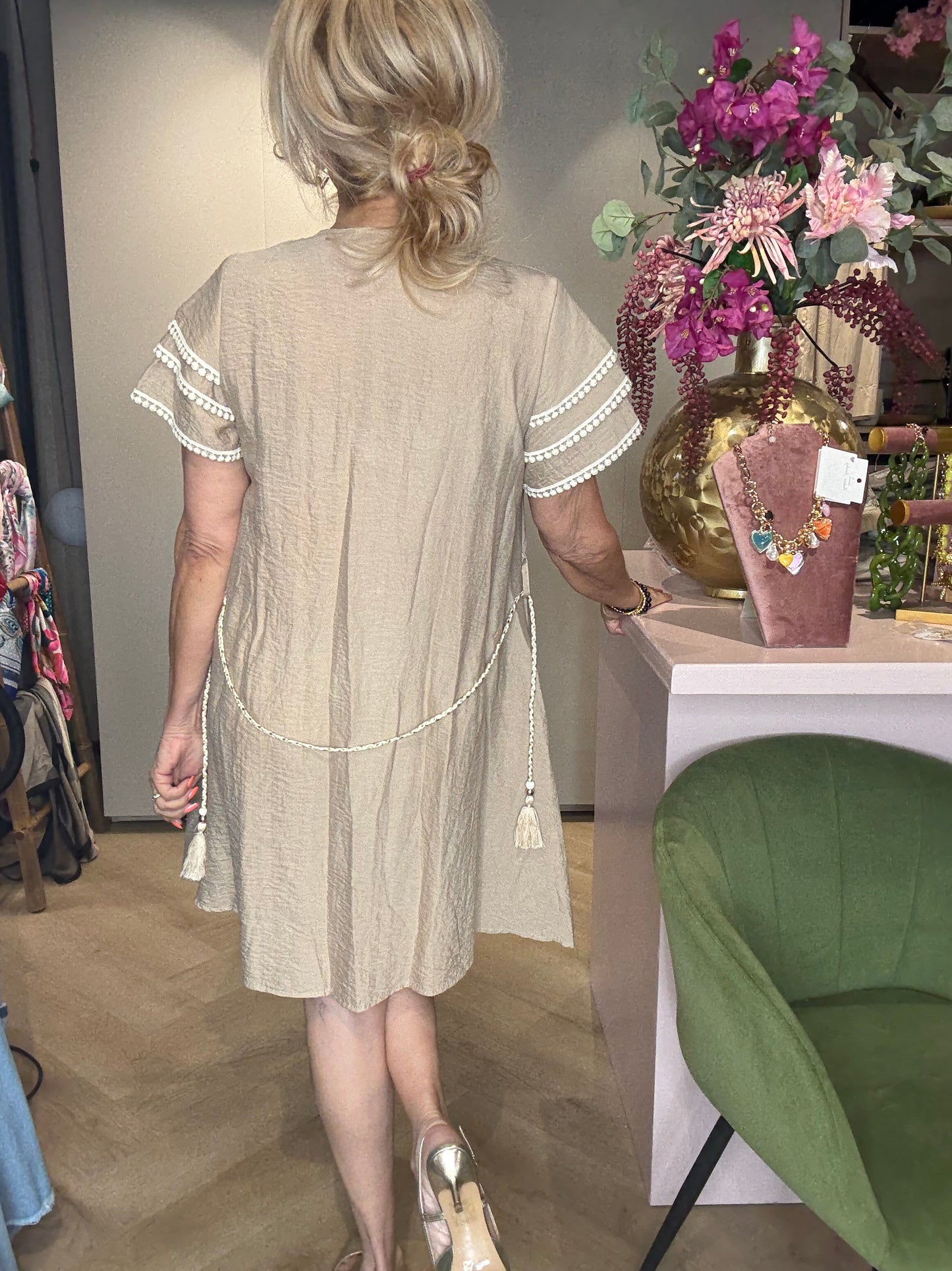 Jurk 🌾 Belle – Taupe 🌾