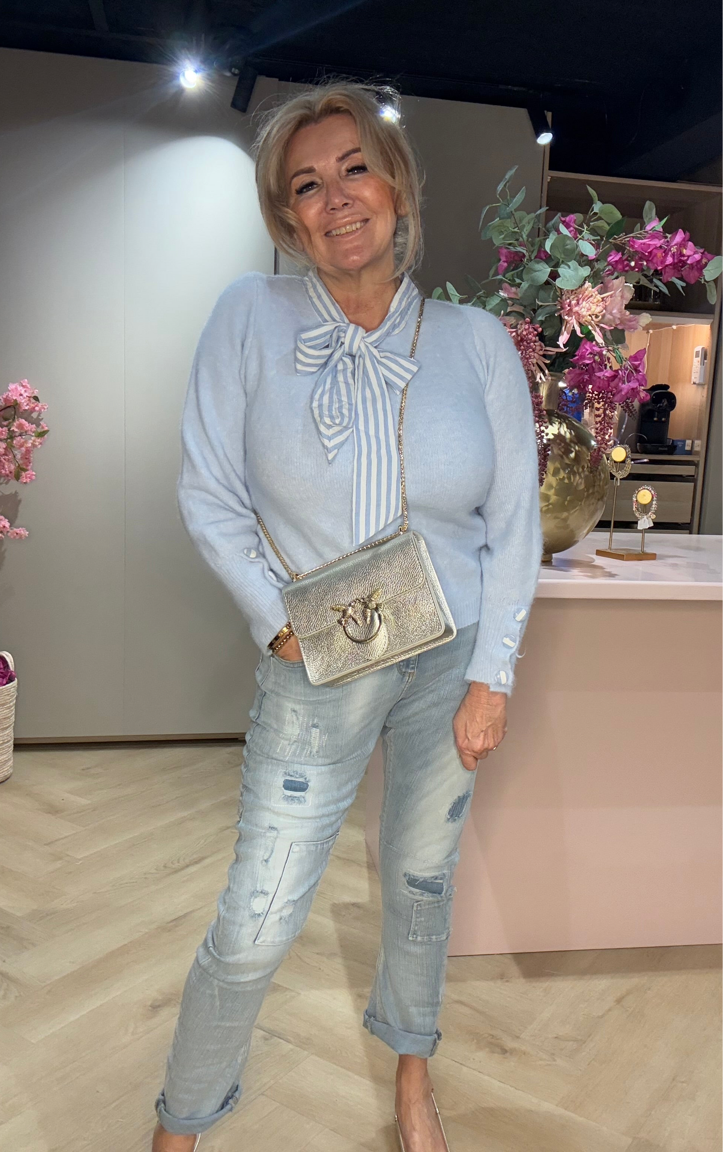 Jeans First Woman