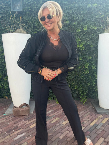 Jacket Triple Nine with gold rib on the sleeves and smoked JA92404 Zwart