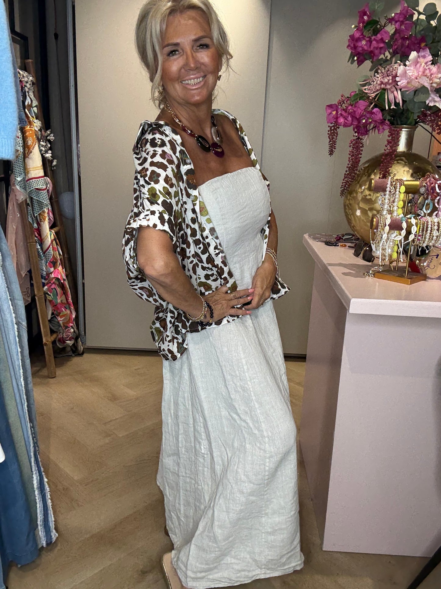๐ Strapless Dress Bella Breeze โ Off-white linnen kleur