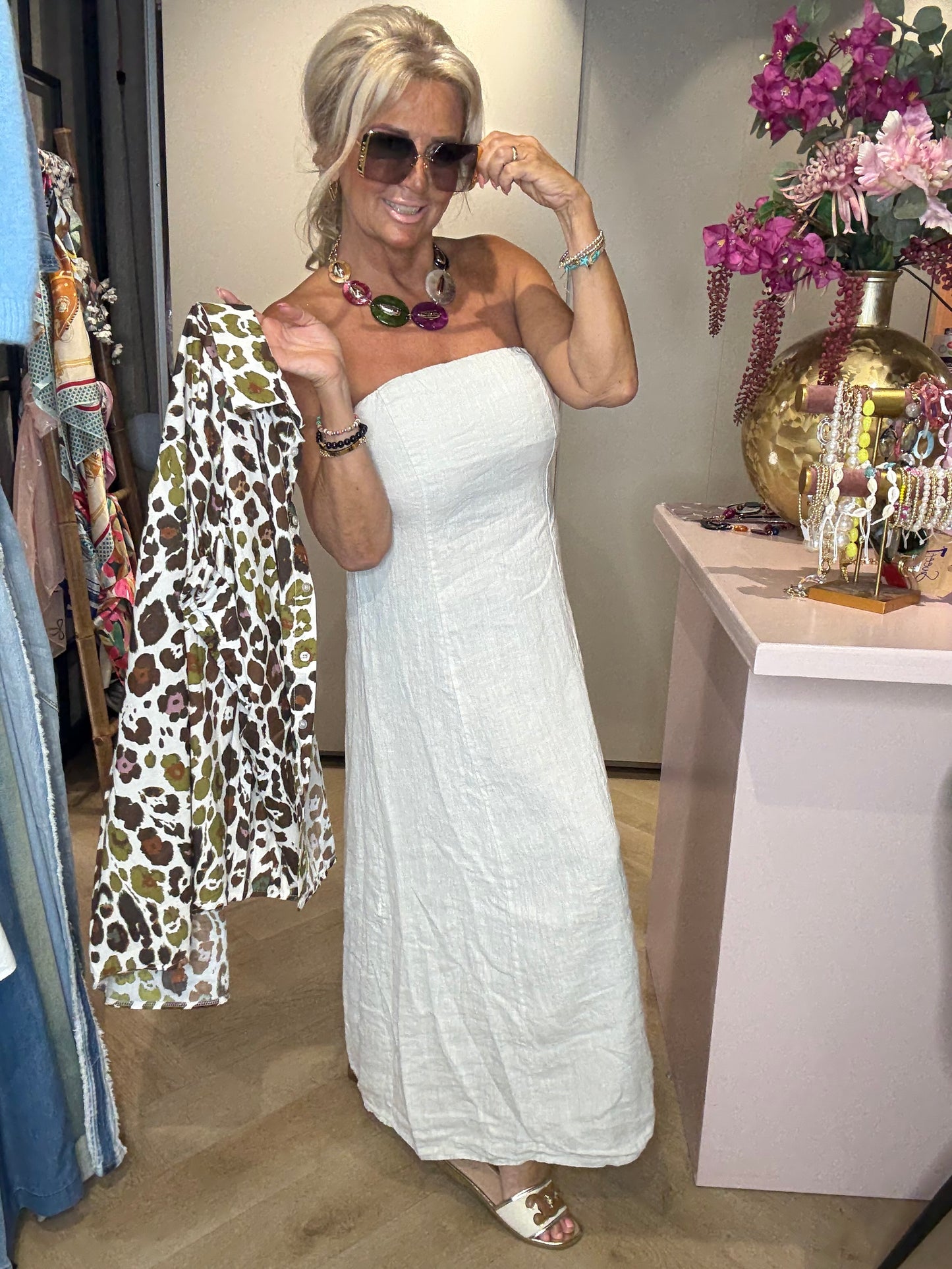 ๐ Strapless Dress Bella Breeze โ Off-white linnen kleur