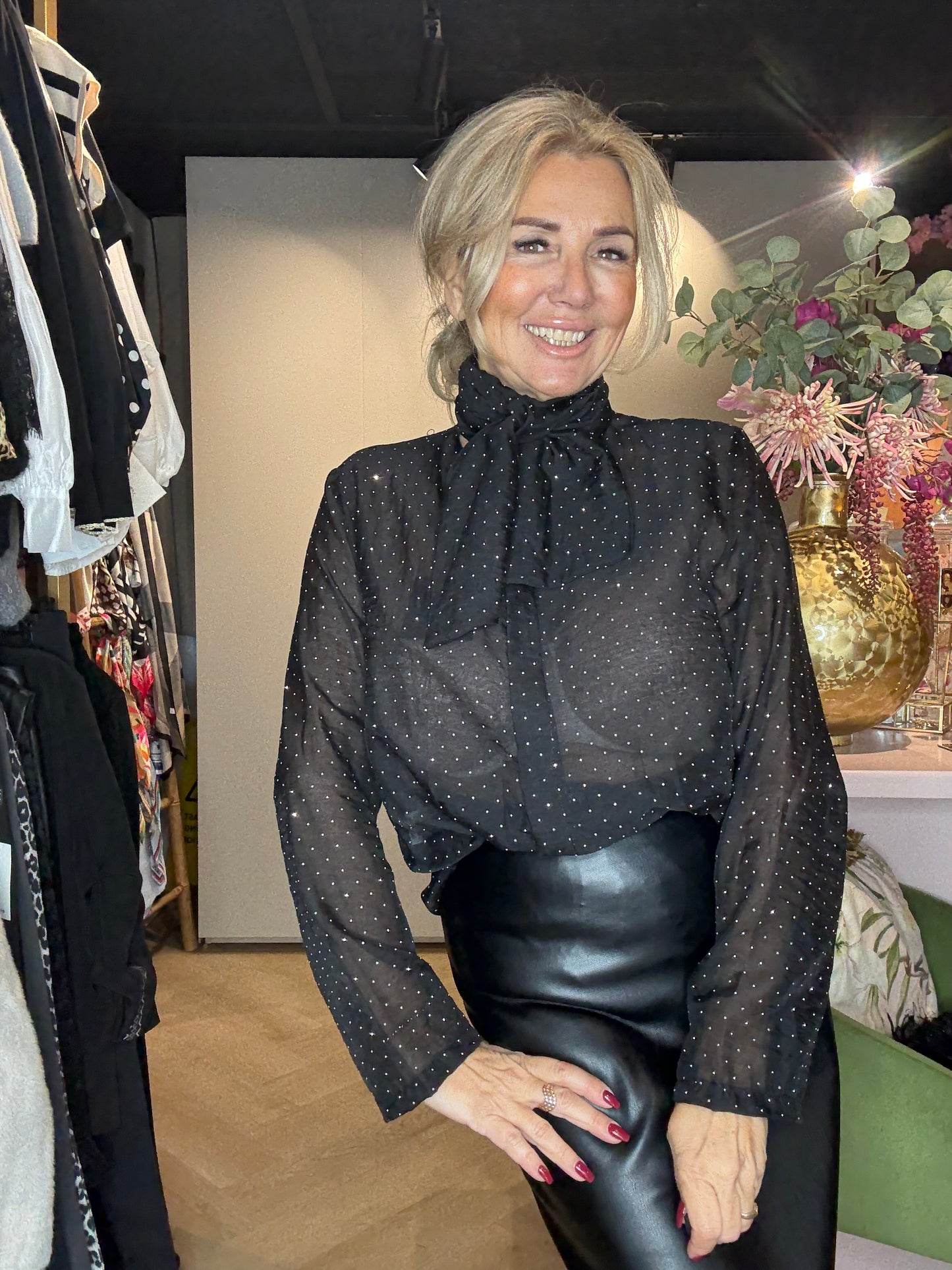 Blouse Bow Studs Zwart 🖤