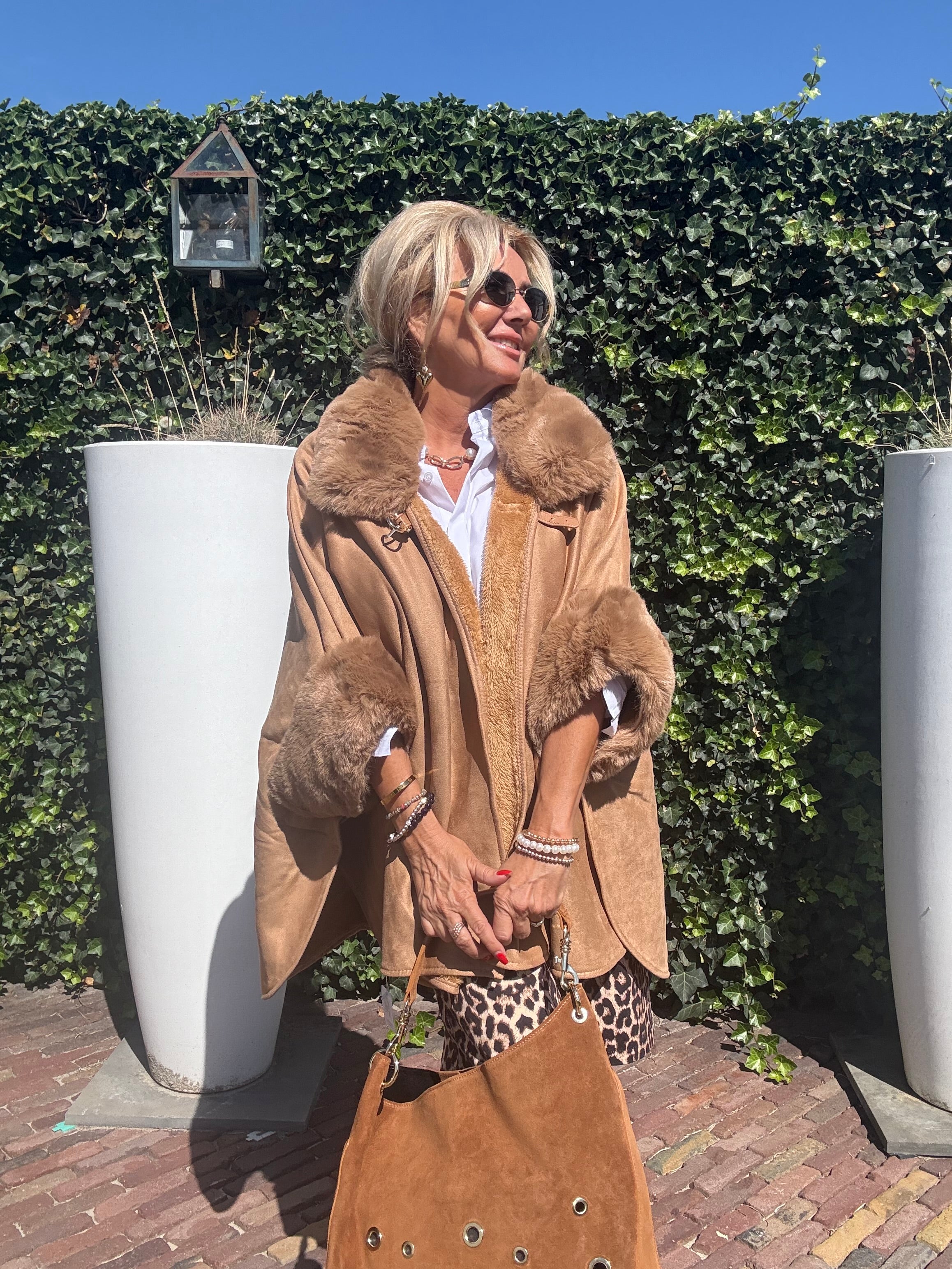 Poncho Camel Bont