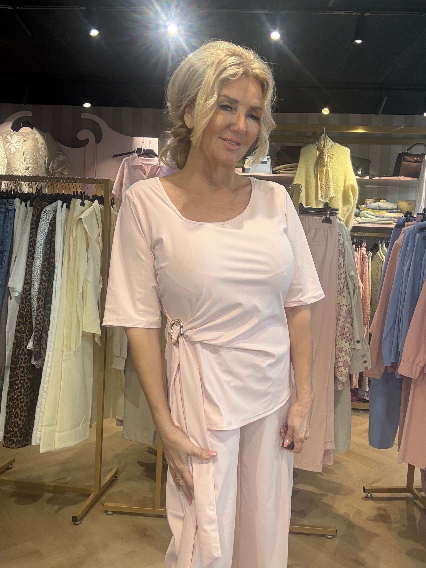 Triple Nine Top TP6944 Powder pink met Strik