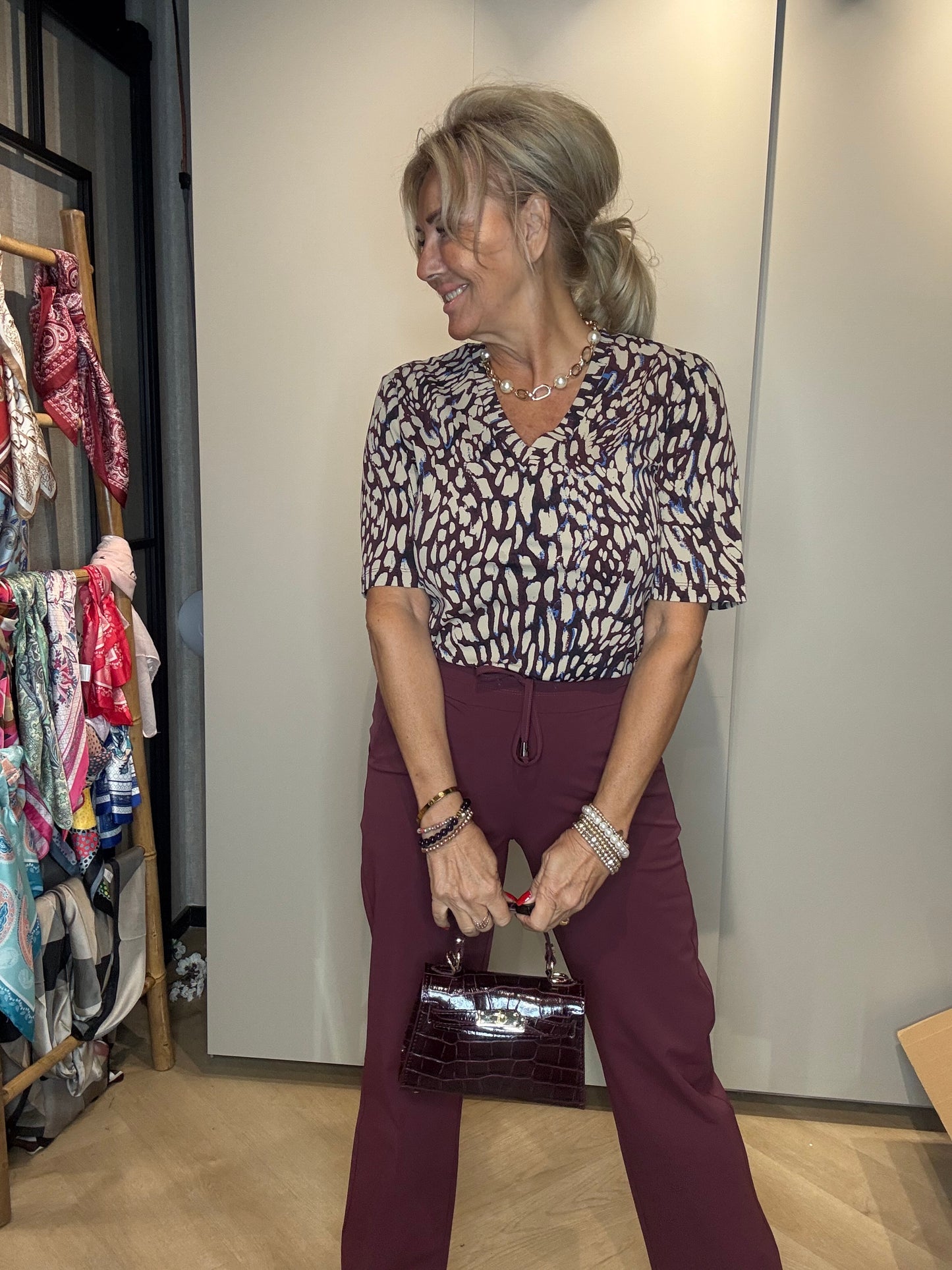 Mi Piace Travel Top Print Burgundy Latte 202271