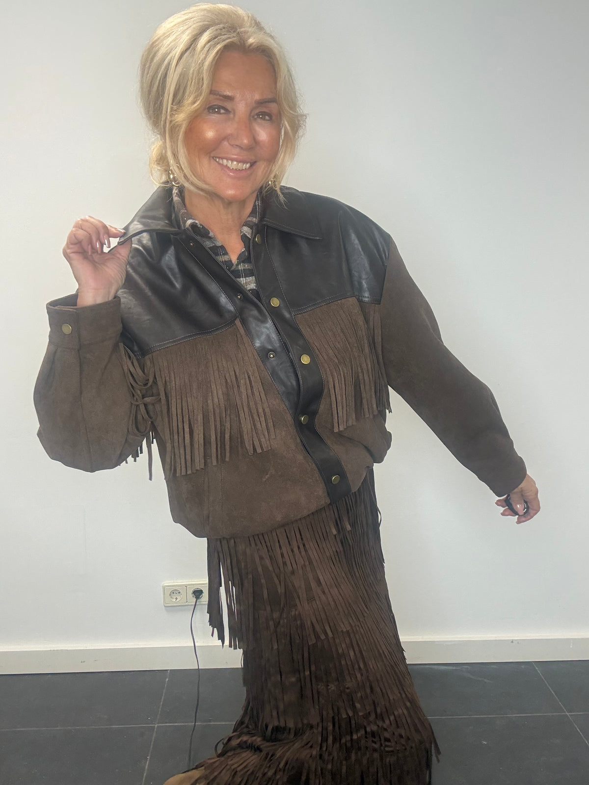 Veste / blouson marron en suédine avec franges Puh