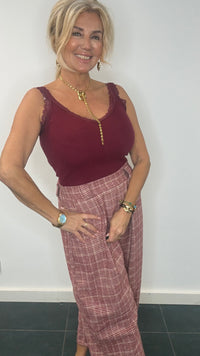 Pantalon culotte Jenny à carreaux bordeaux