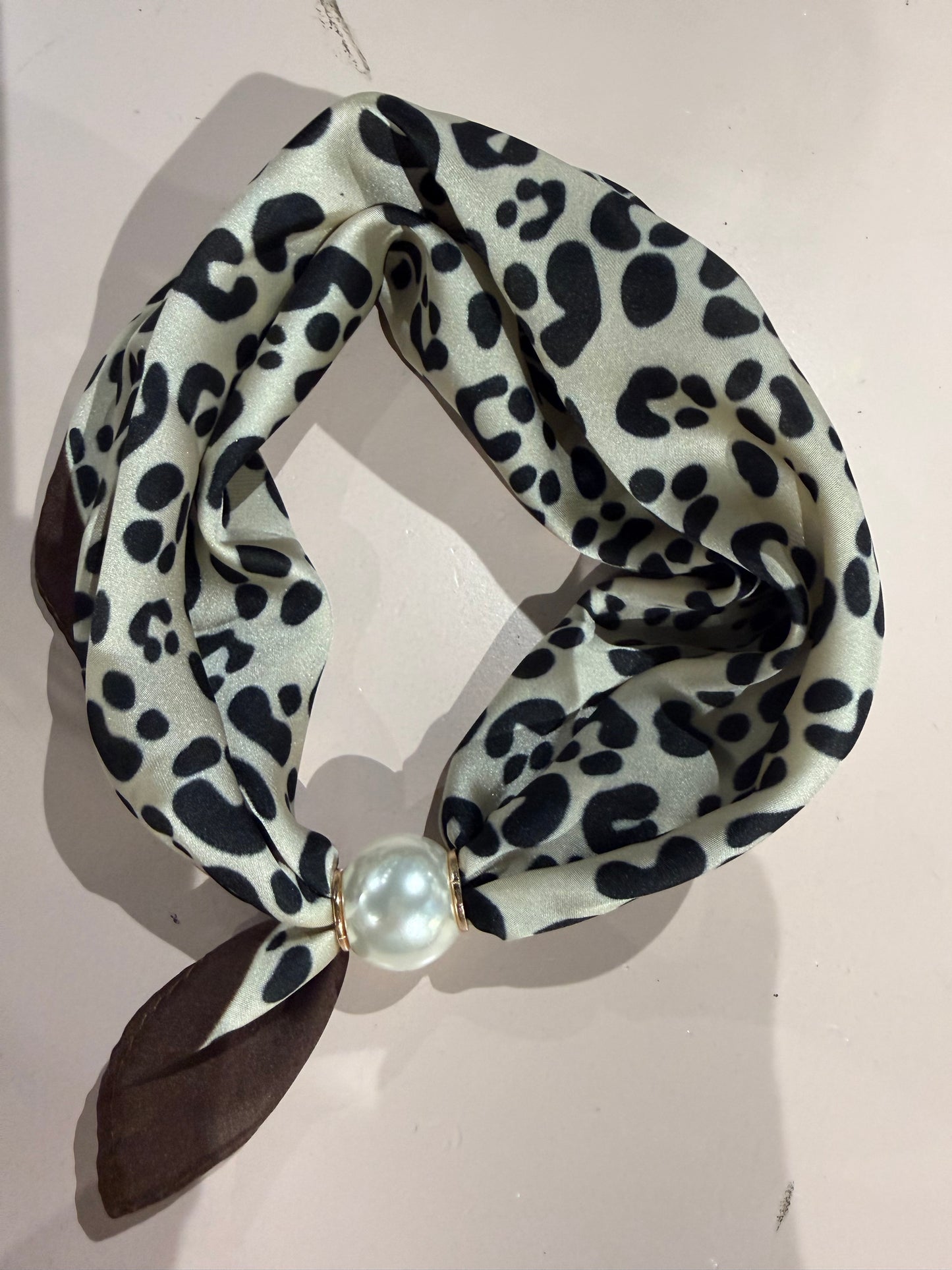 Magic Pearl panter sjal