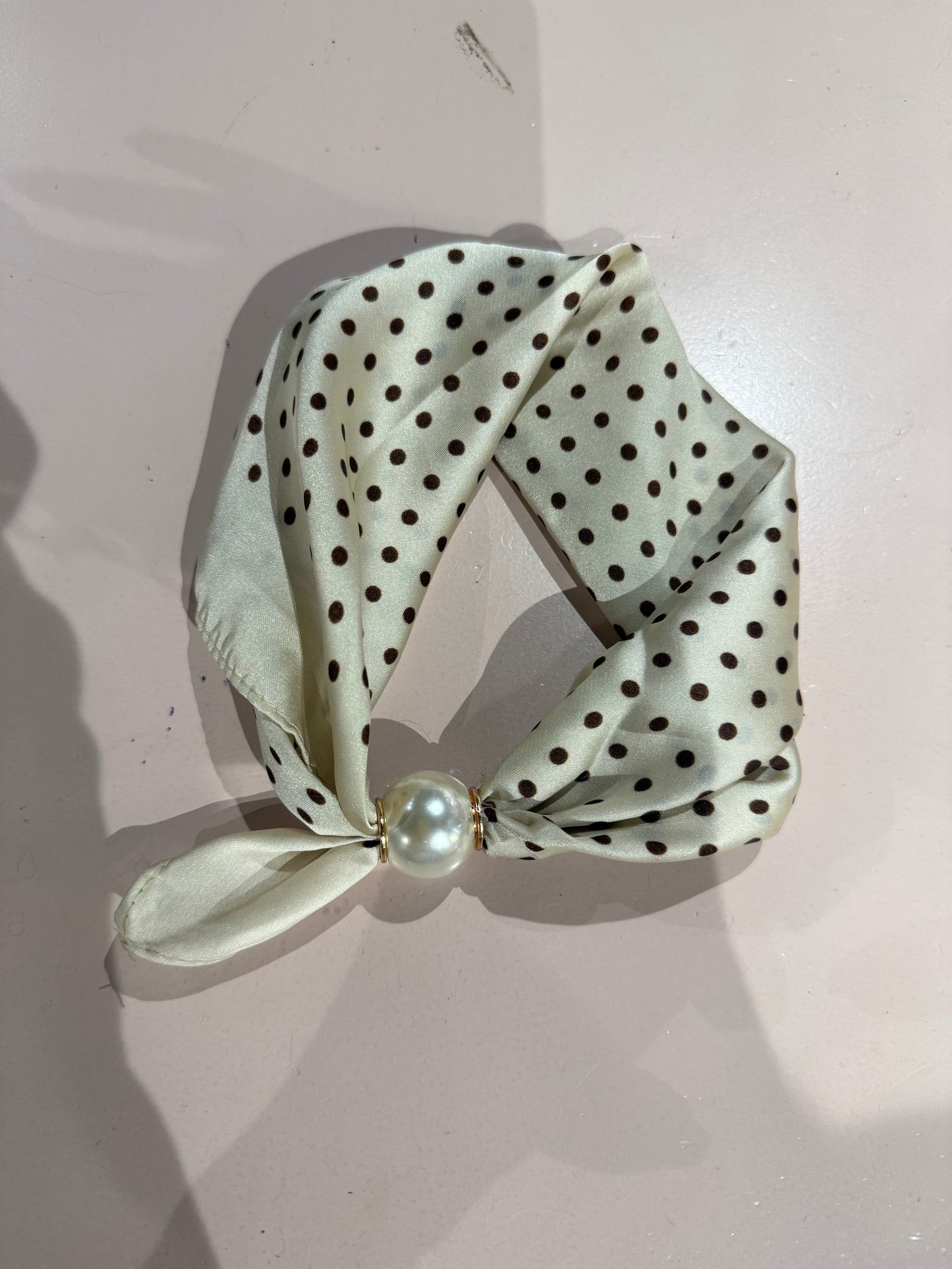 Châle Magic Pearl écru à pois bruns