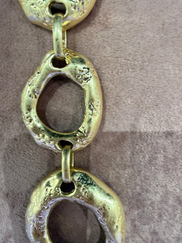 Cadena corta dorada con anillos gruesos 👌