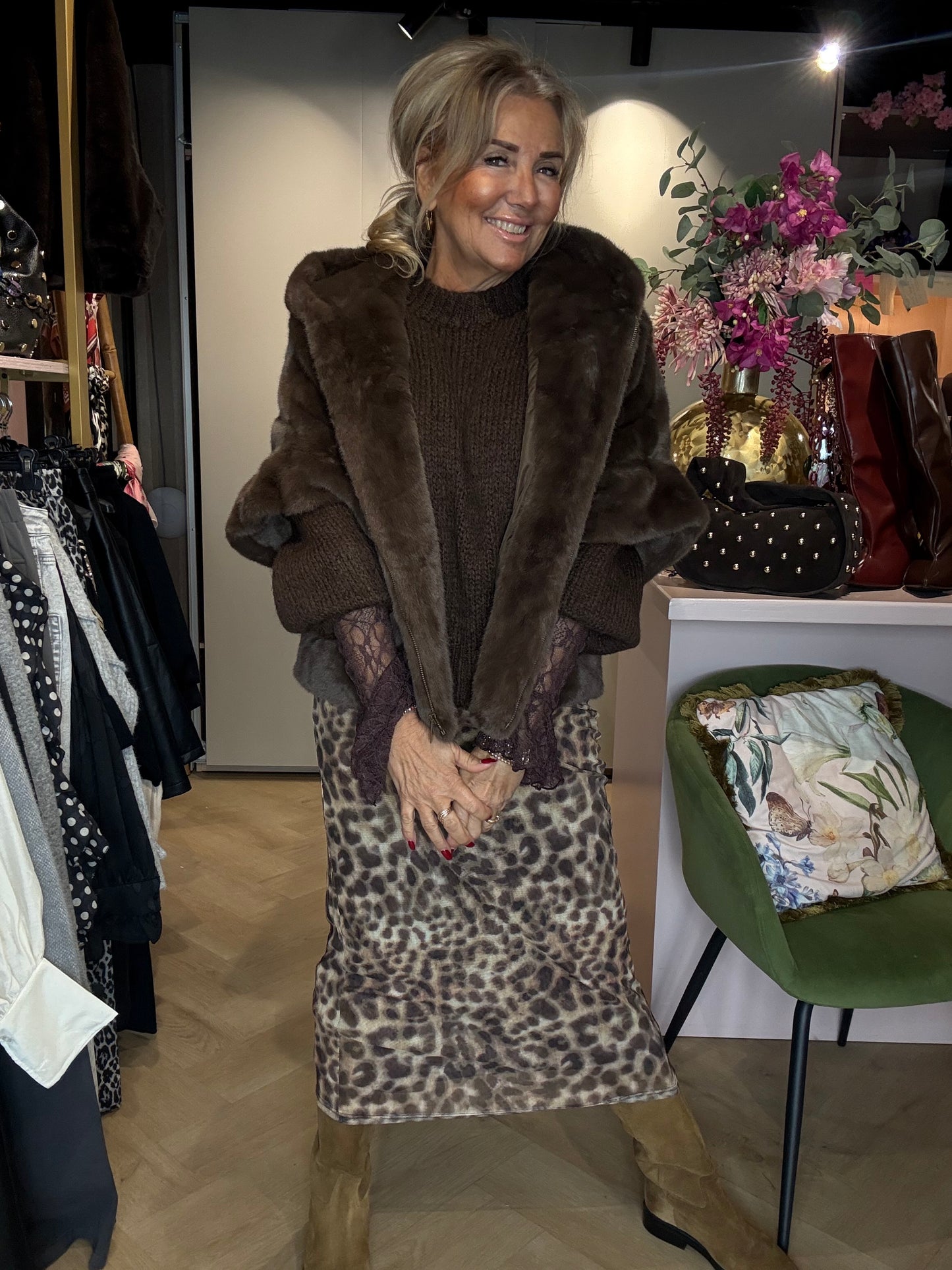 Fake Furr Jacket Capuchon Bruin