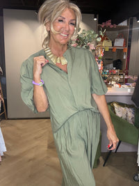 Blouse Army green Ballon mouw