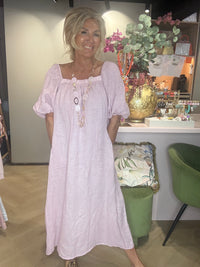 Robe en lin rose