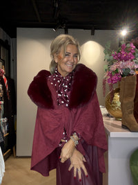 Poncho Bordeaux fake Furr