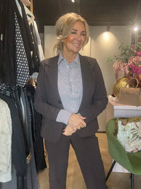 Triple Nine Travel Blazer Bruin