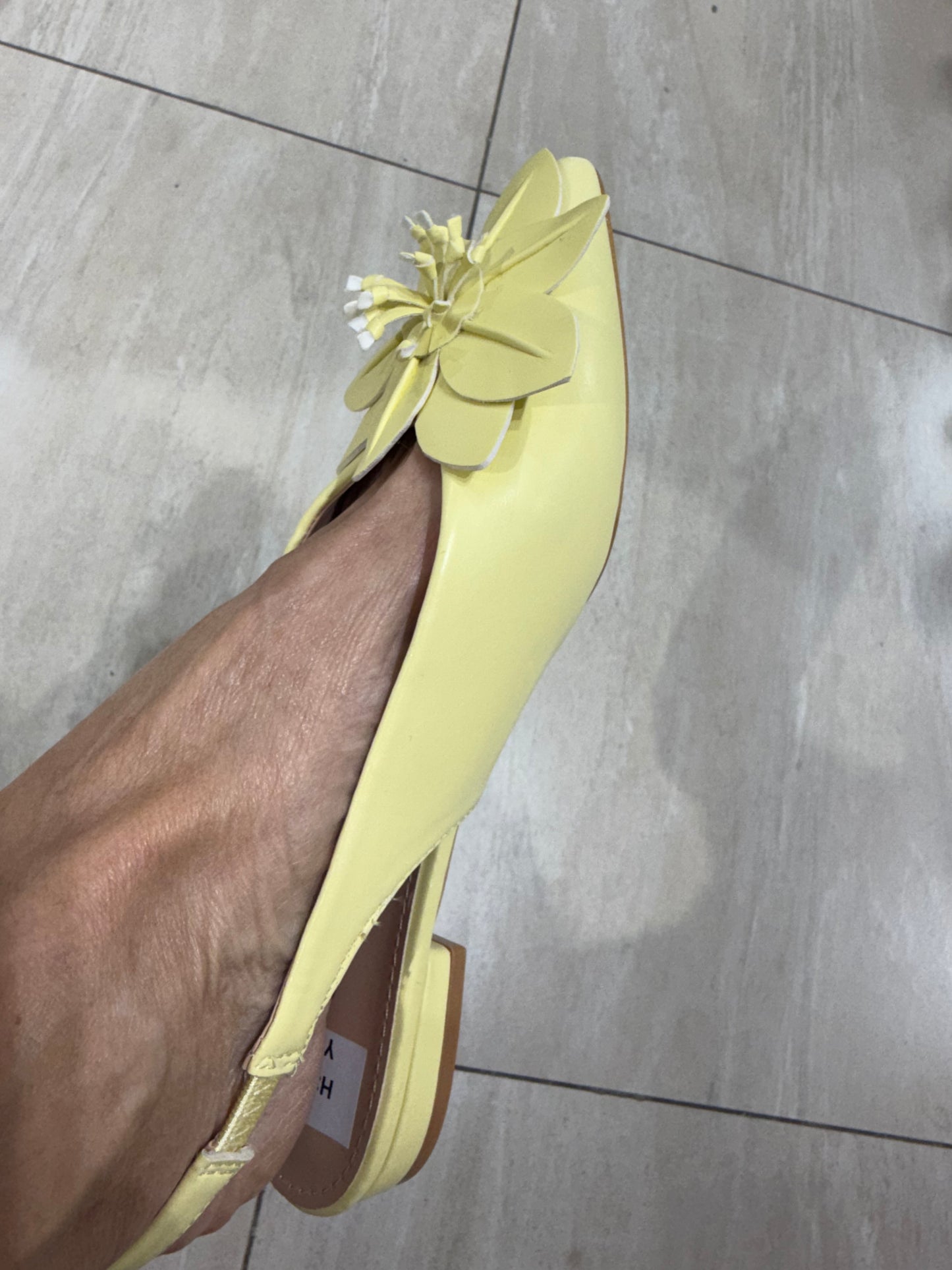 Ballerina Flower Geel