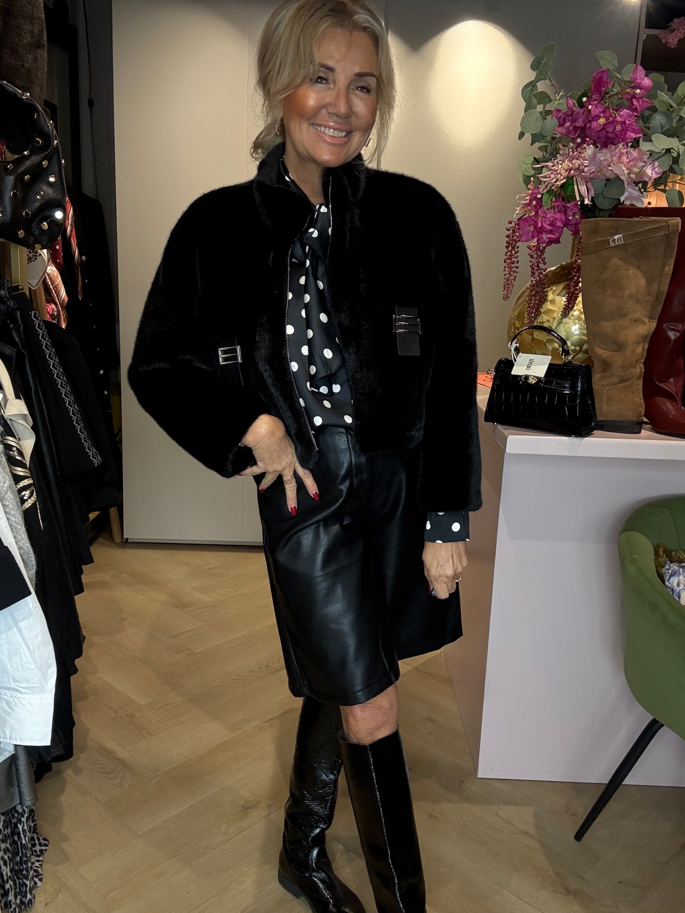 Puh Leatherlook Bermuda Zwart