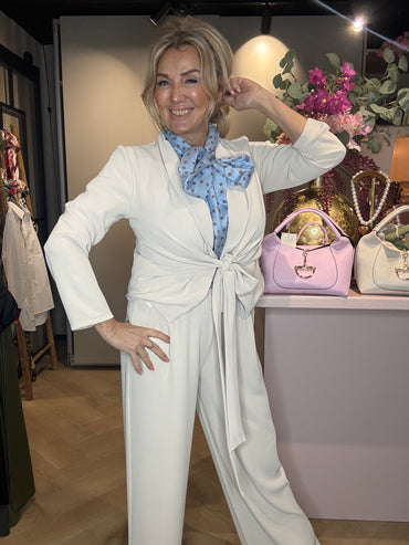 Kurtka zapinana na guziki