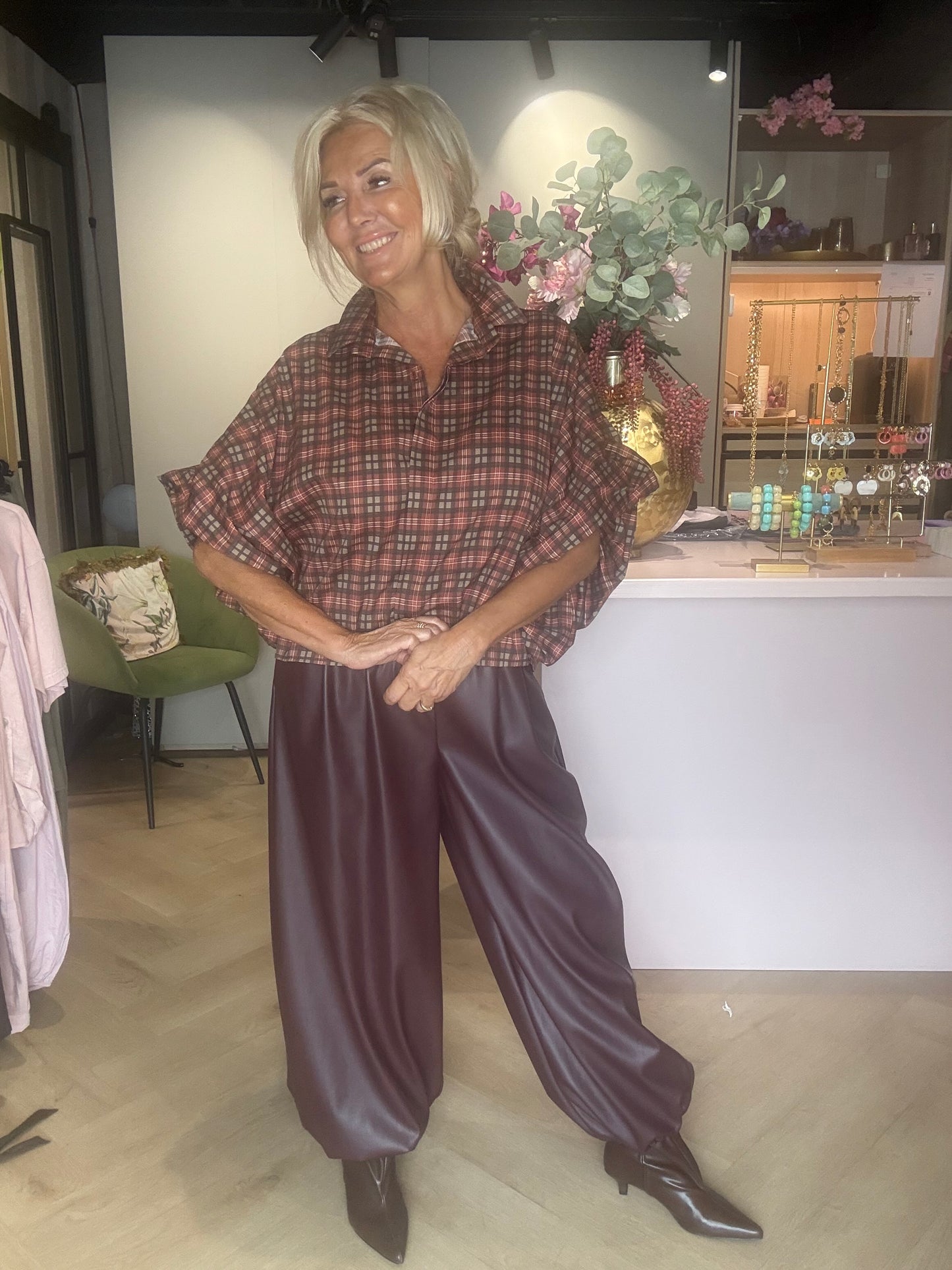 Pantalon bouffant aubergine / bordeaux