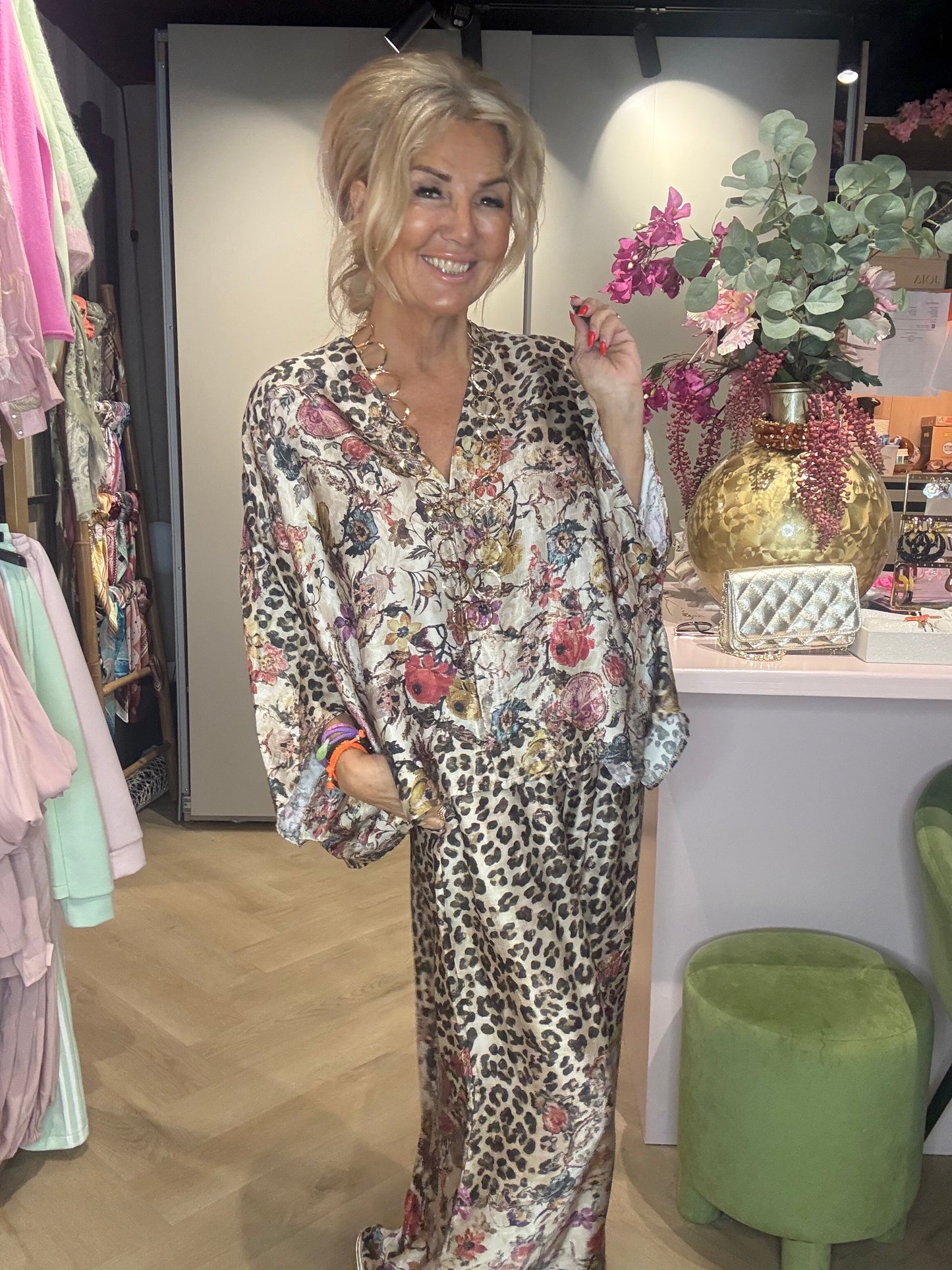 2-Piece Panther Flower Set