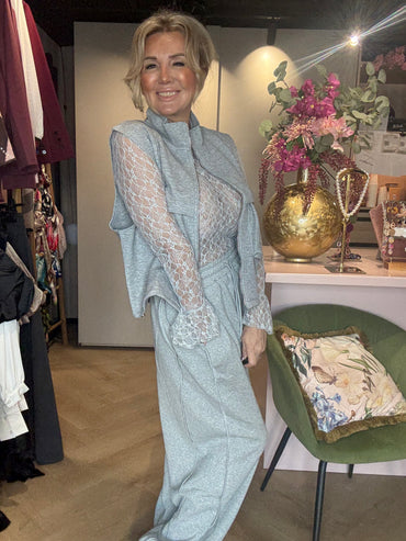 Grijs kanten top trompet