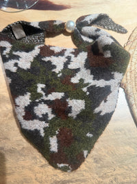 Sjalett Pärla Army