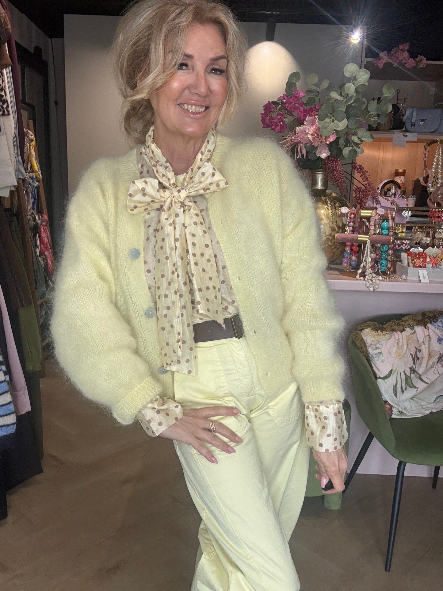 Vest Mohair Butter Yellow