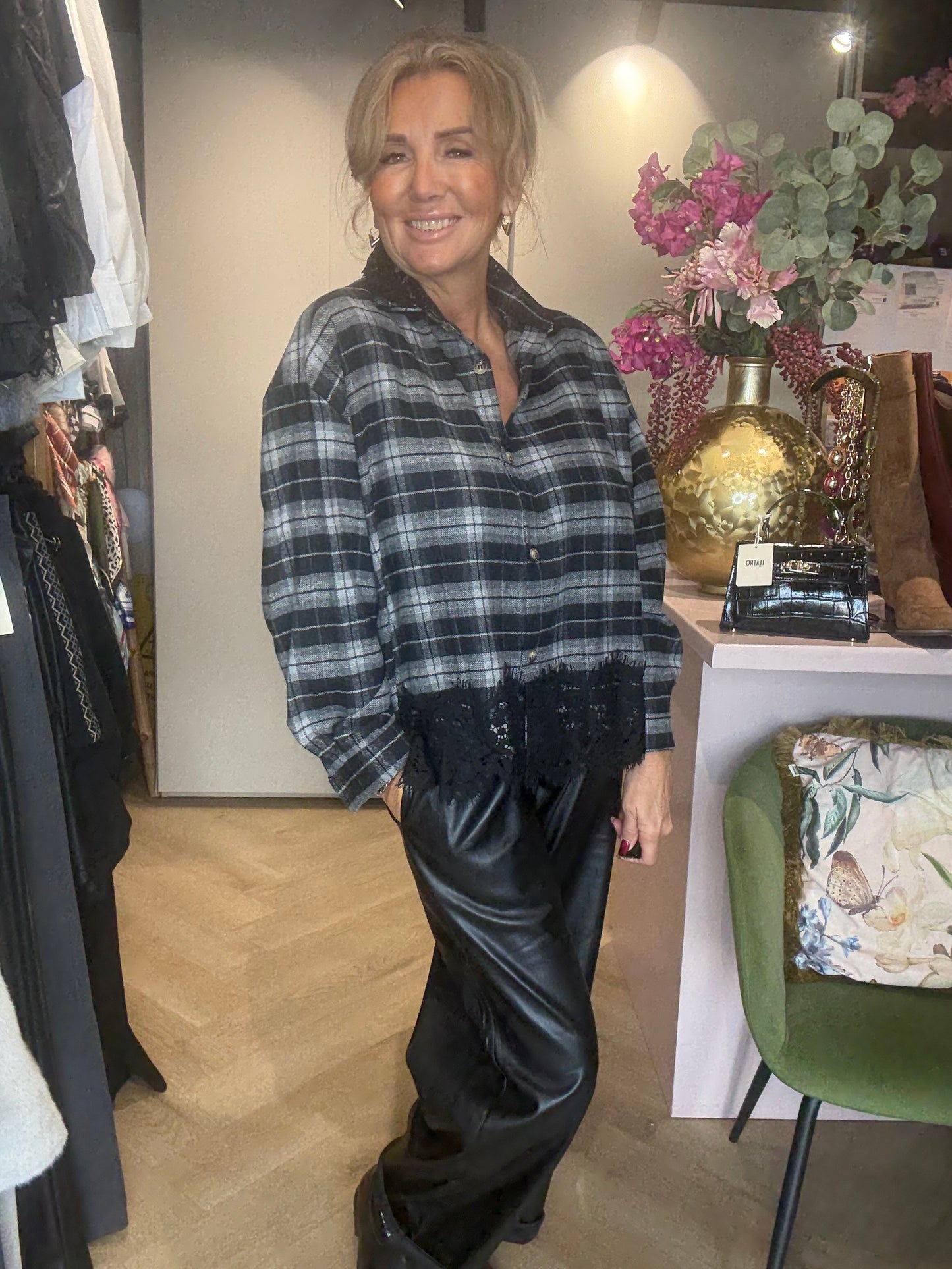 Blouse Flanel Ruit Kant