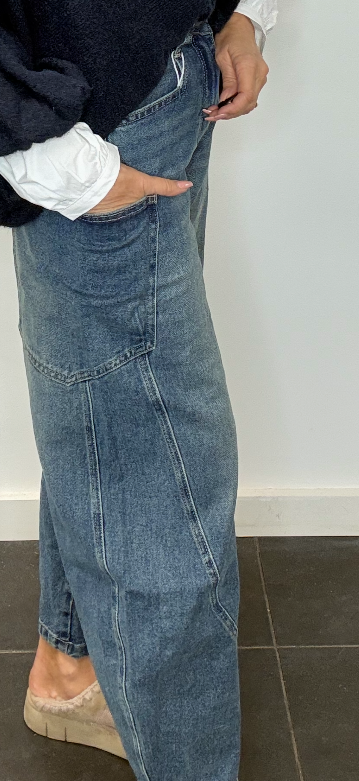 Jean barrel Linda