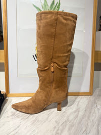 Laars Ellis Camel, højtopperet